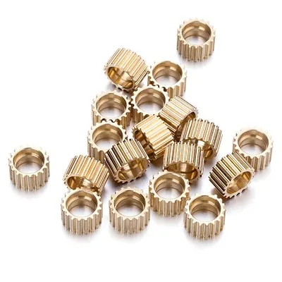 كيف يمكن مقارنة فعالية التكلفة لأنواع مختلفة من التروس المسننة الدقيقة؟